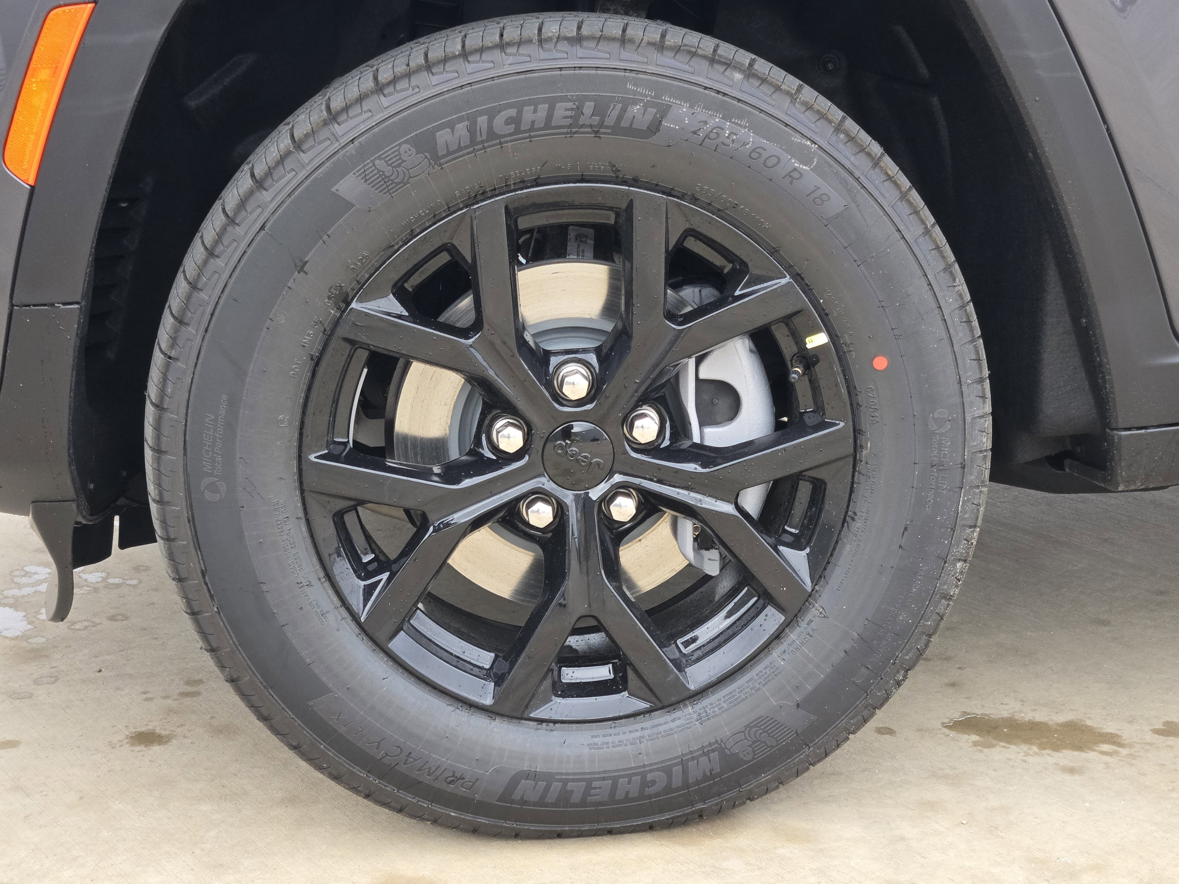 New 2026 Jeep Grand Cherokee Altitude AWD/4WD image 9