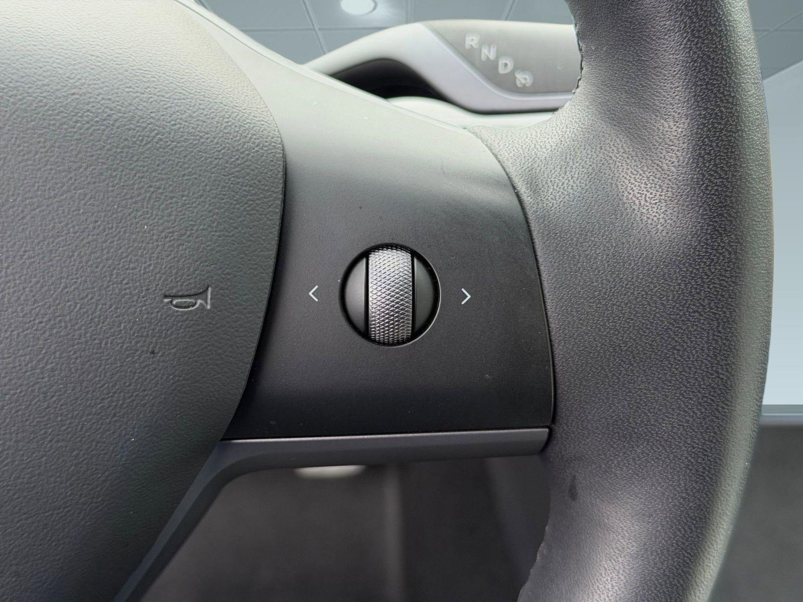 Used 2021 Tesla Model 3 Performance image 25