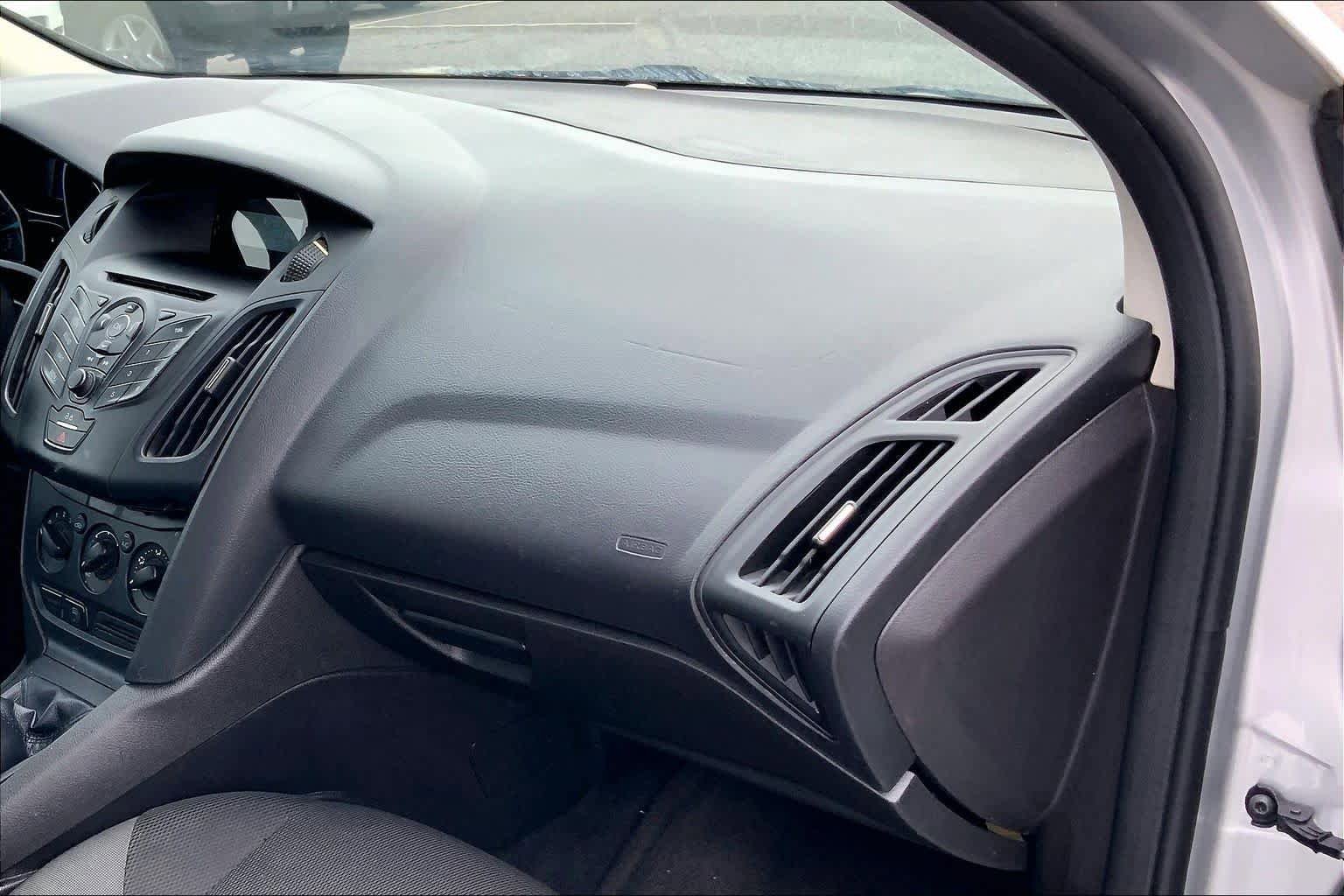 Used 2013 Ford Focus S image 18