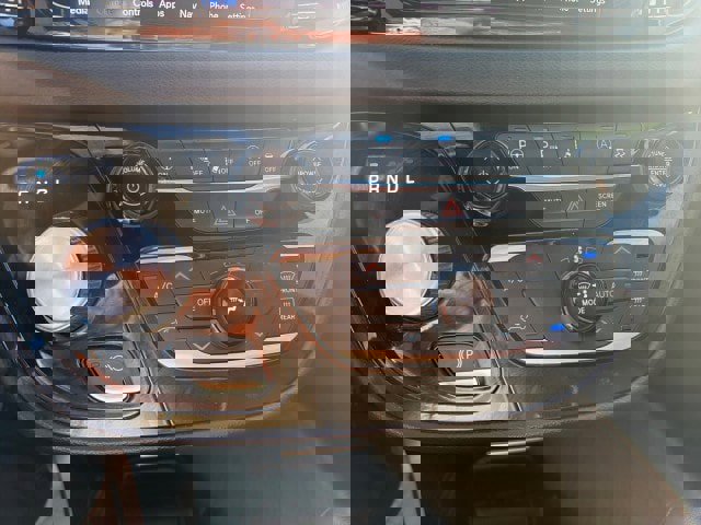 Used 2020 Chrysler Pacifica Touring-L w/ Advanced Safetytec Group image 11