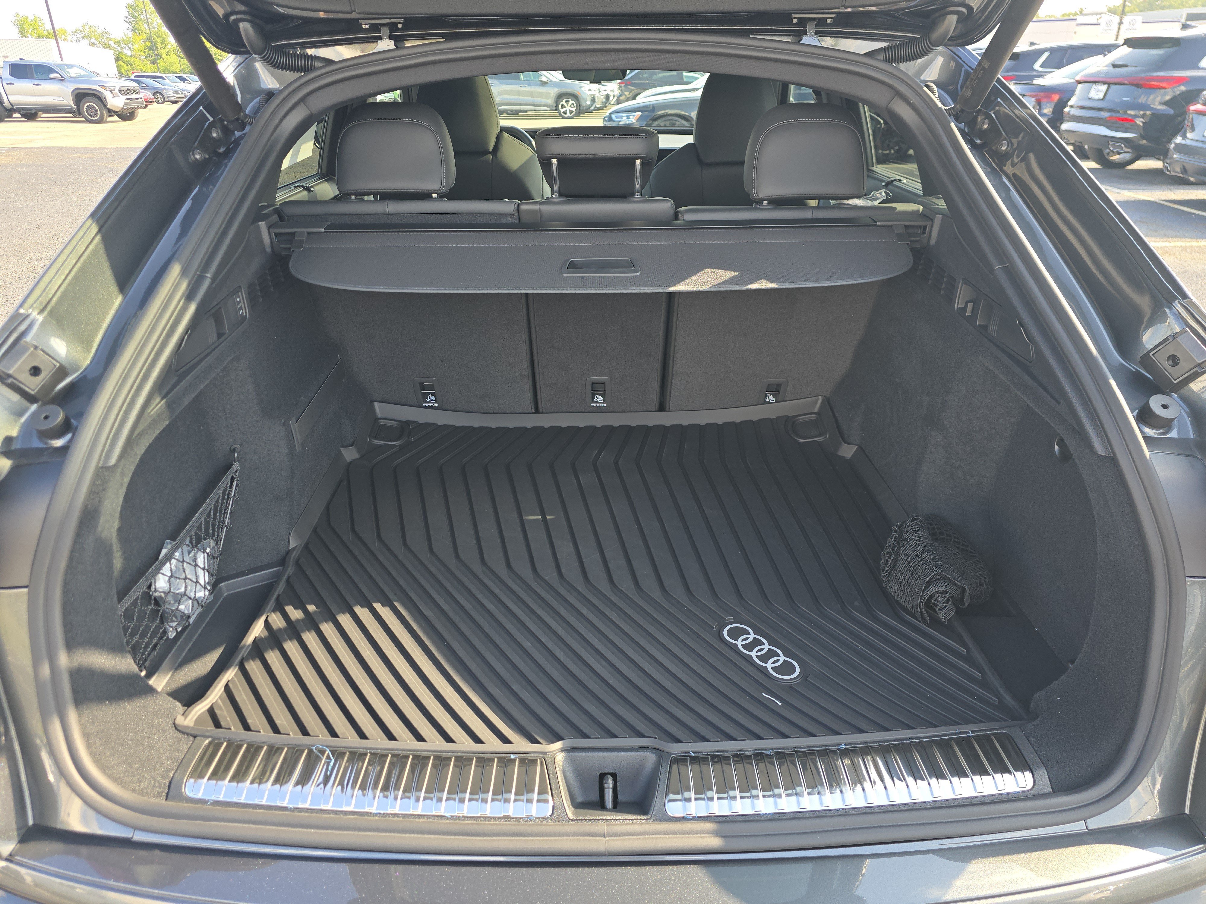 New 2026 Audi SQ5 Premium Plus AWD/4WD image 18