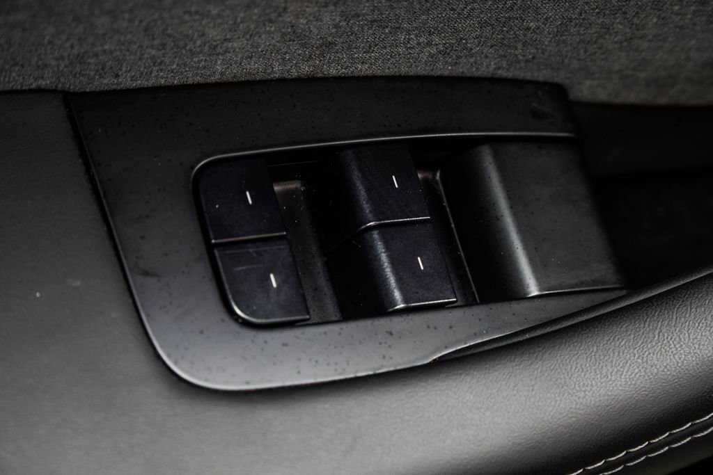 Used 2025 Tesla Model 3 RWD image 37
