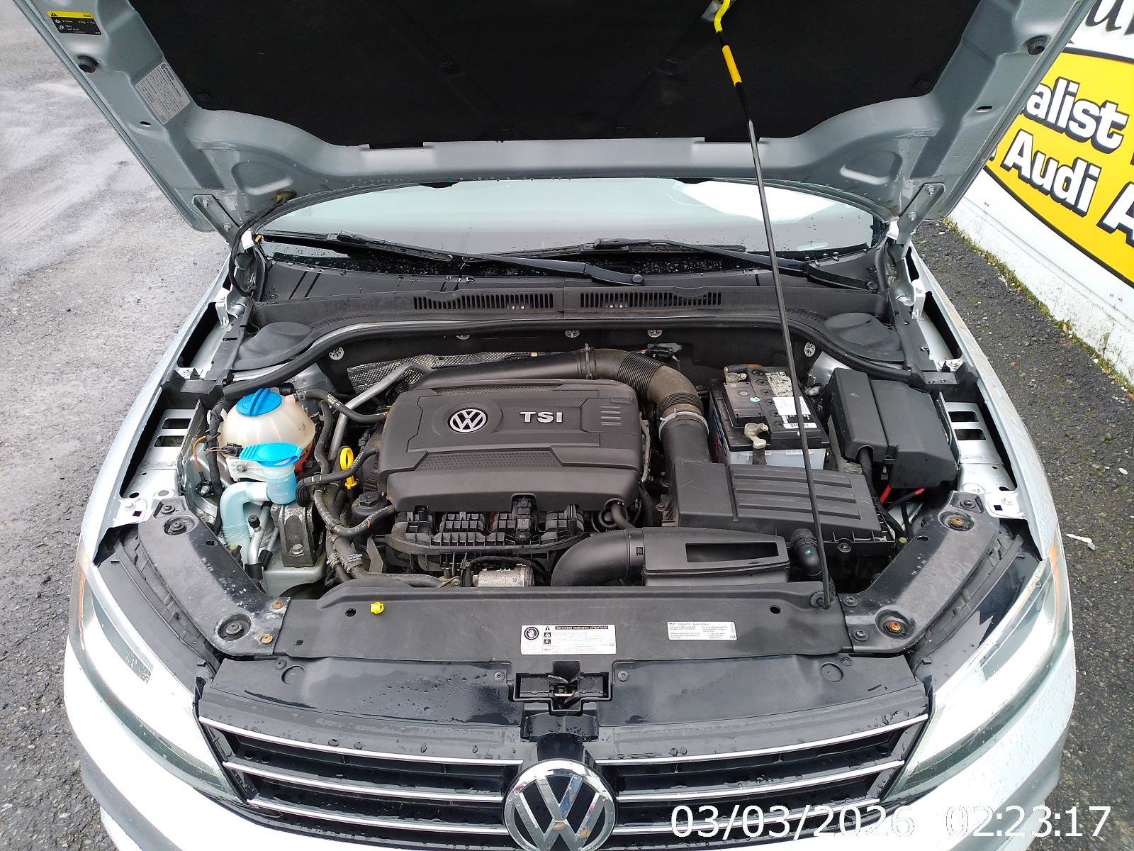 Used 2015 Volkswagen Jetta SE FWD image 30