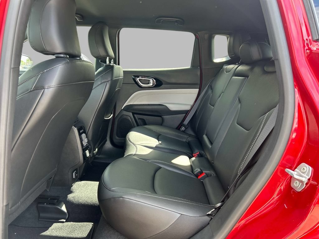 Certified 2026 Jeep Compass Limited AWD/4WD image 15