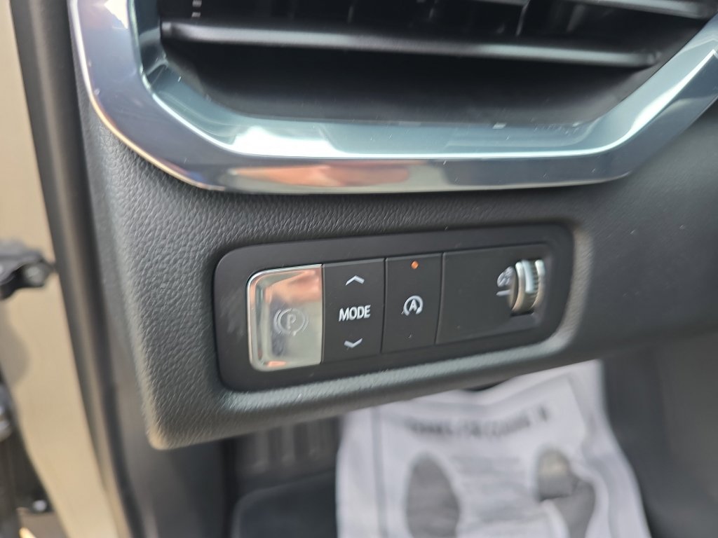 New 2026 GMC Acadia Elevation w/ Elevation Premium Package FWD image 25