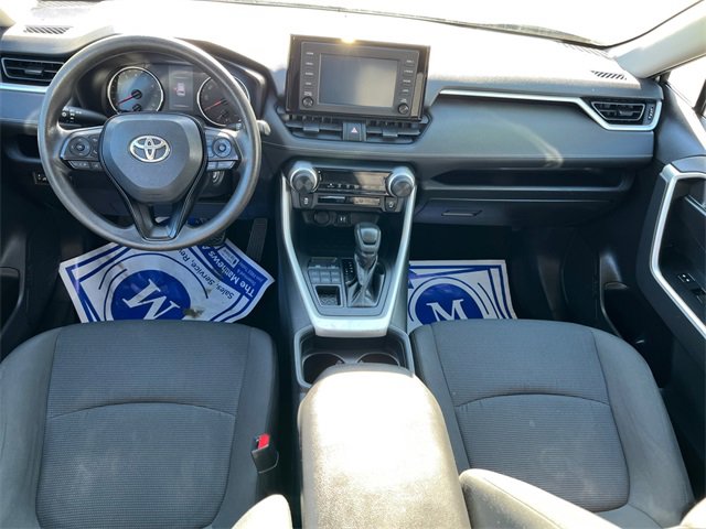 Used 2019 Toyota RAV4 LE image 11