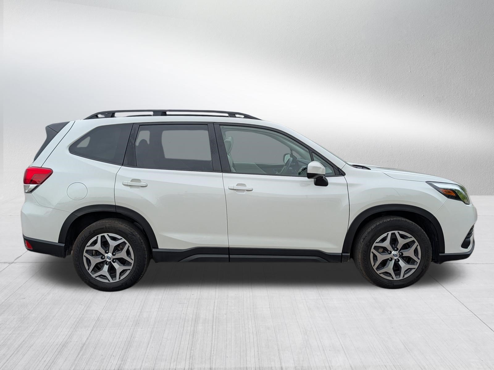 Used 2024 Subaru Forester Premium AWD/4WD image 8