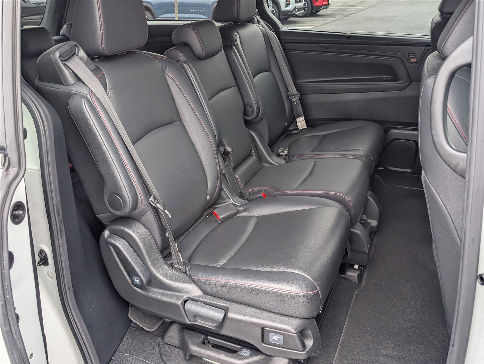 Used 2023 Honda Odyssey Sport image 11