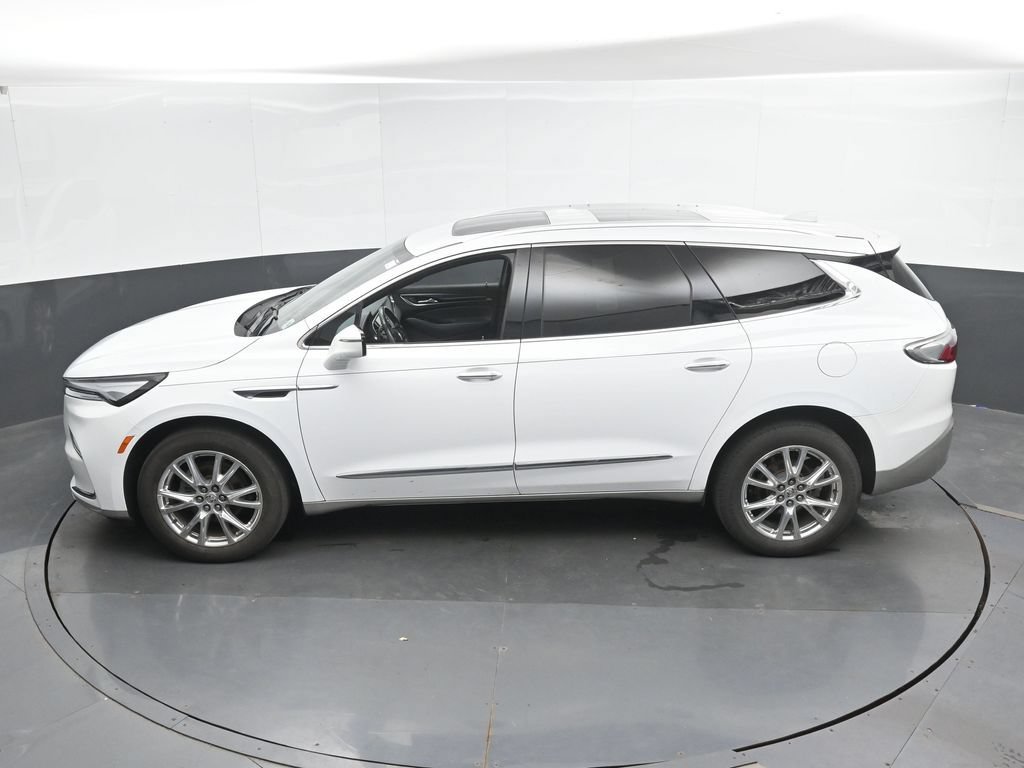 Used 2023 Buick Enclave Essence w/ Experience Buick Package AWD/4WD image 36