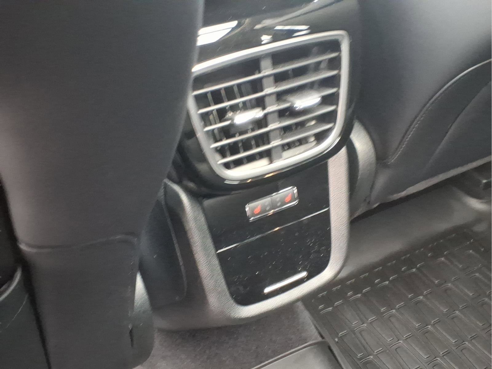 Used 2022 Lincoln Nautilus Reserve AWD/4WD image 13