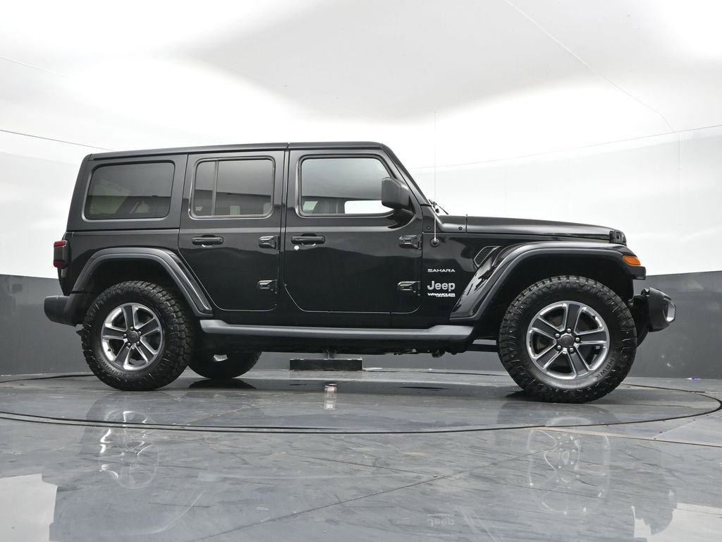 Used 2019 Jeep Wrangler Unlimited Sahara w/ Dual Top Group image 48