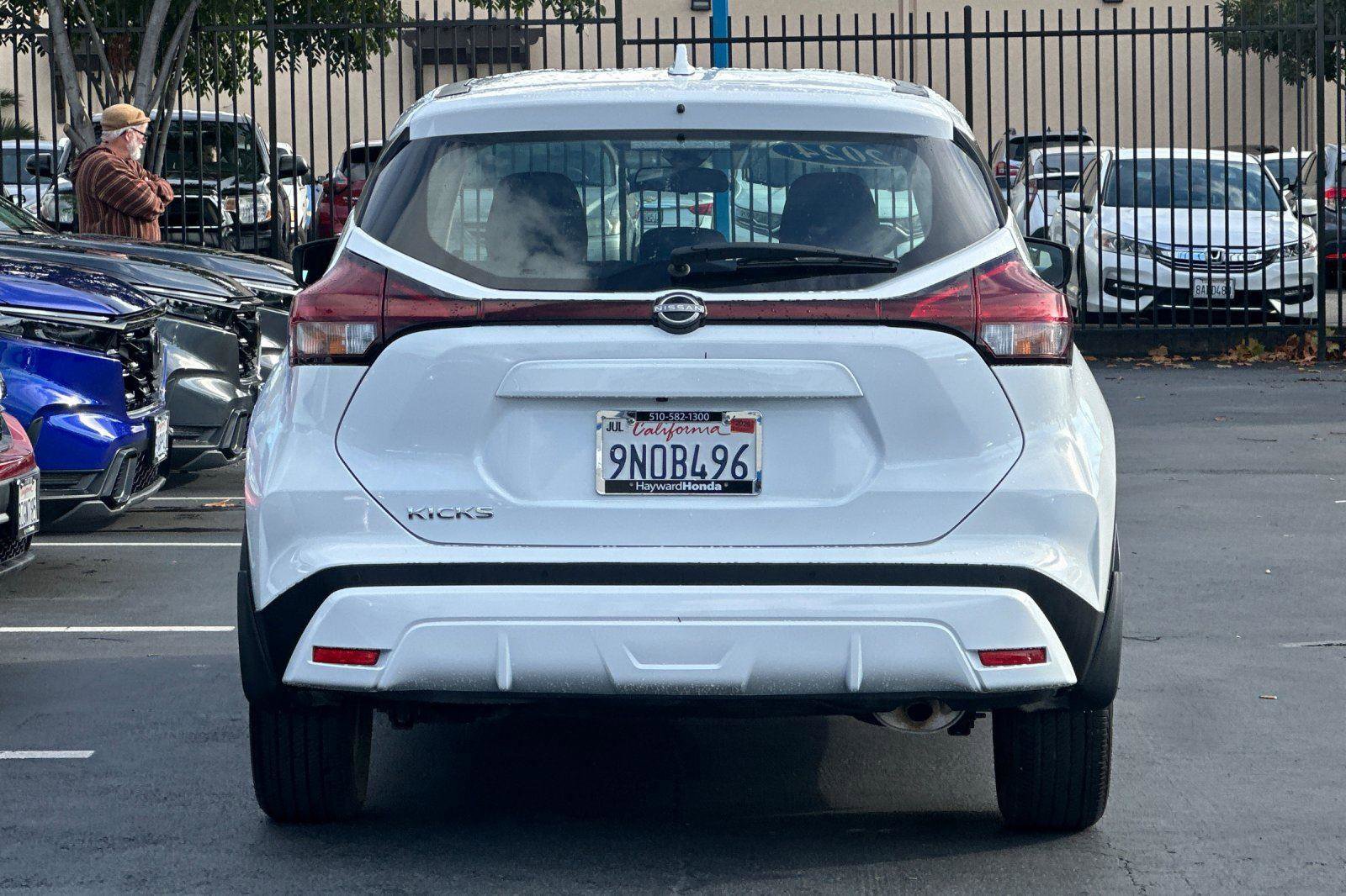 Used 2024 Nissan Kicks S image 4