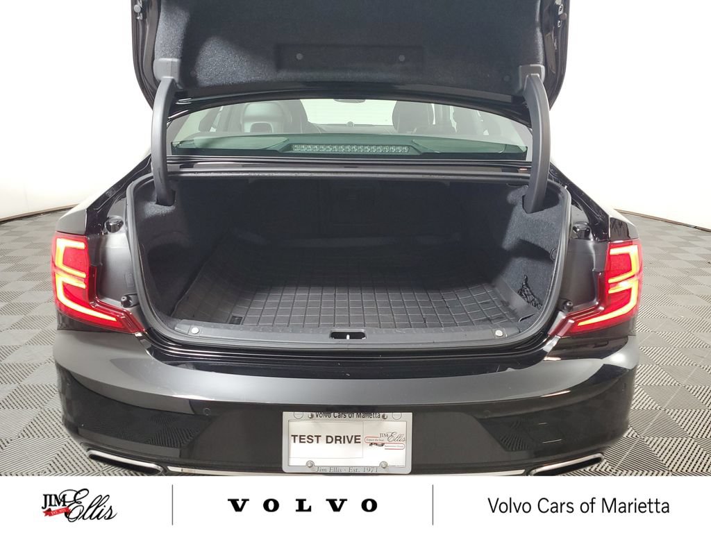 Used 2017 Volvo S90 T6 Inscription w/ Vision Package AWD/4WD image 12
