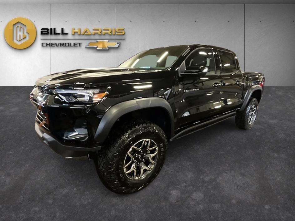 New 2026 Chevrolet Colorado ZR2 w/ Technology Package AWD/4WD image 1