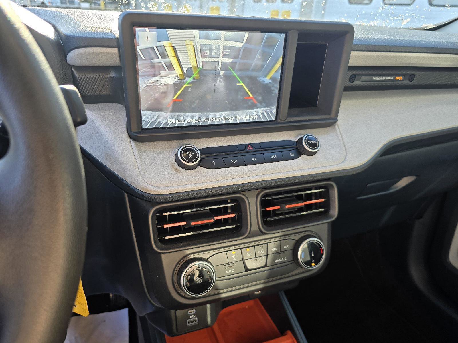 Used 2022 Ford Maverick XLT FWD image 19