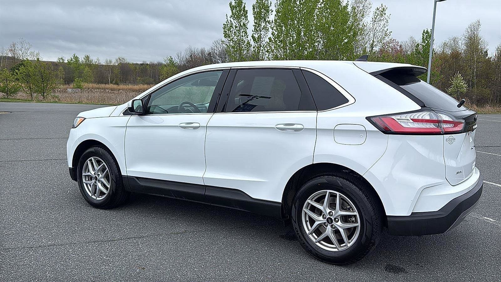 Used 2024 Ford Edge SEL AWD/4WD image 10