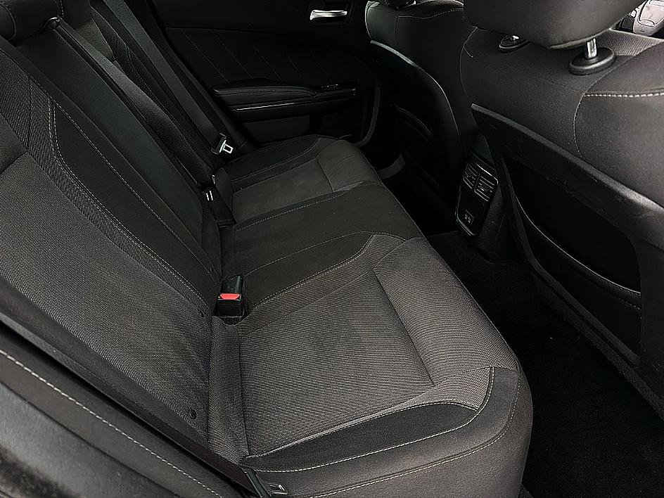 Used 2019 Dodge Charger SXT w/ Blacktop Package RWD image 26