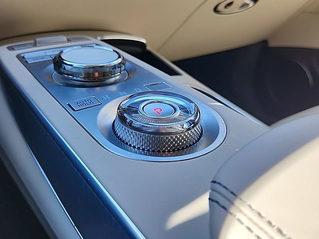 Used 2023 Genesis GV70 2.5T Select w/ Select Package image 15