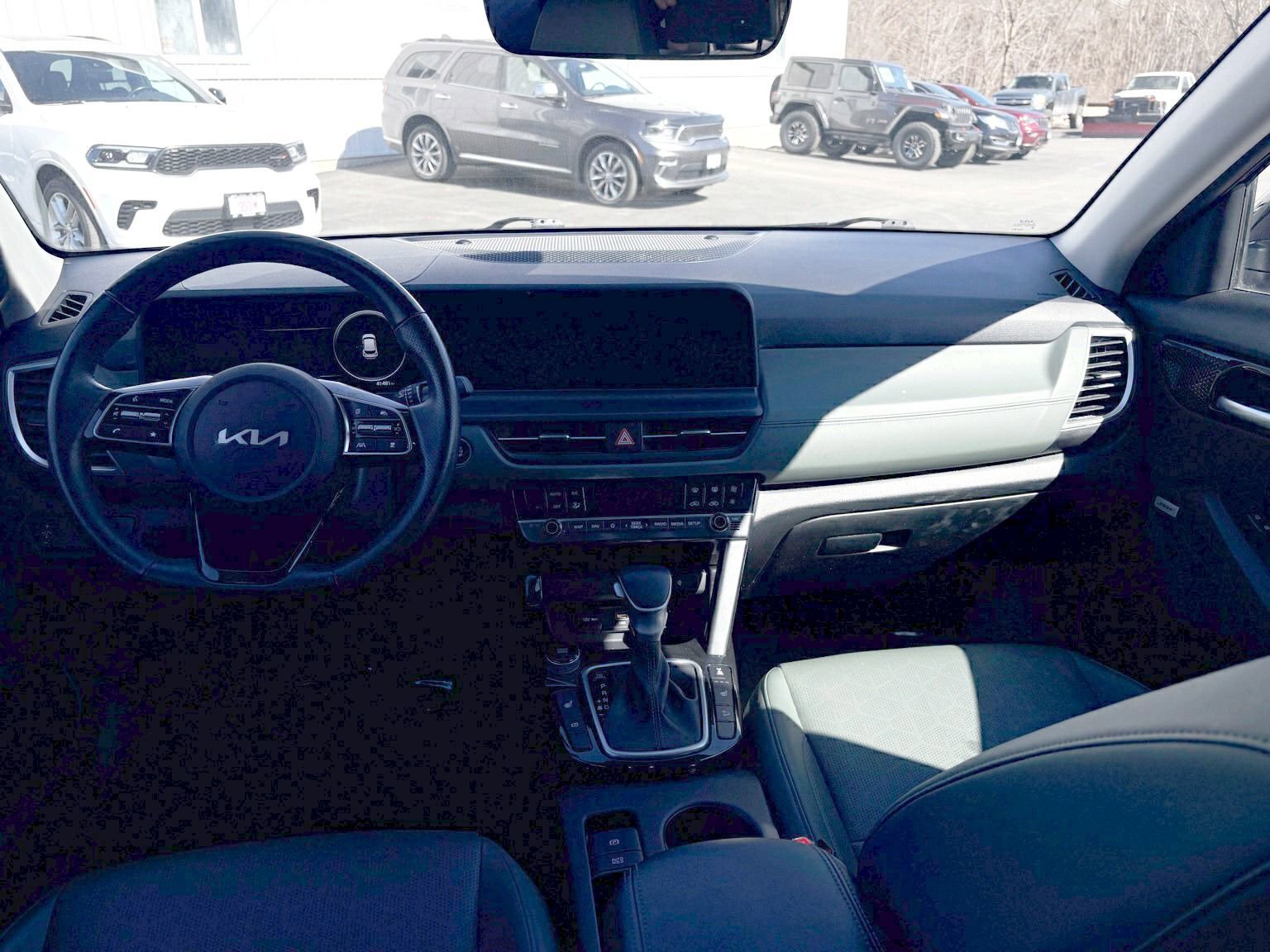 Used 2024 Kia Seltos SX image 6