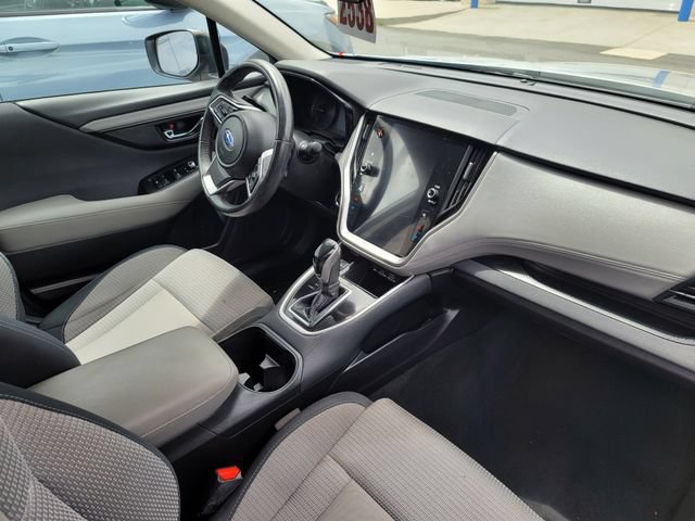 Used 2023 Subaru Outback Premium AWD/4WD image 4