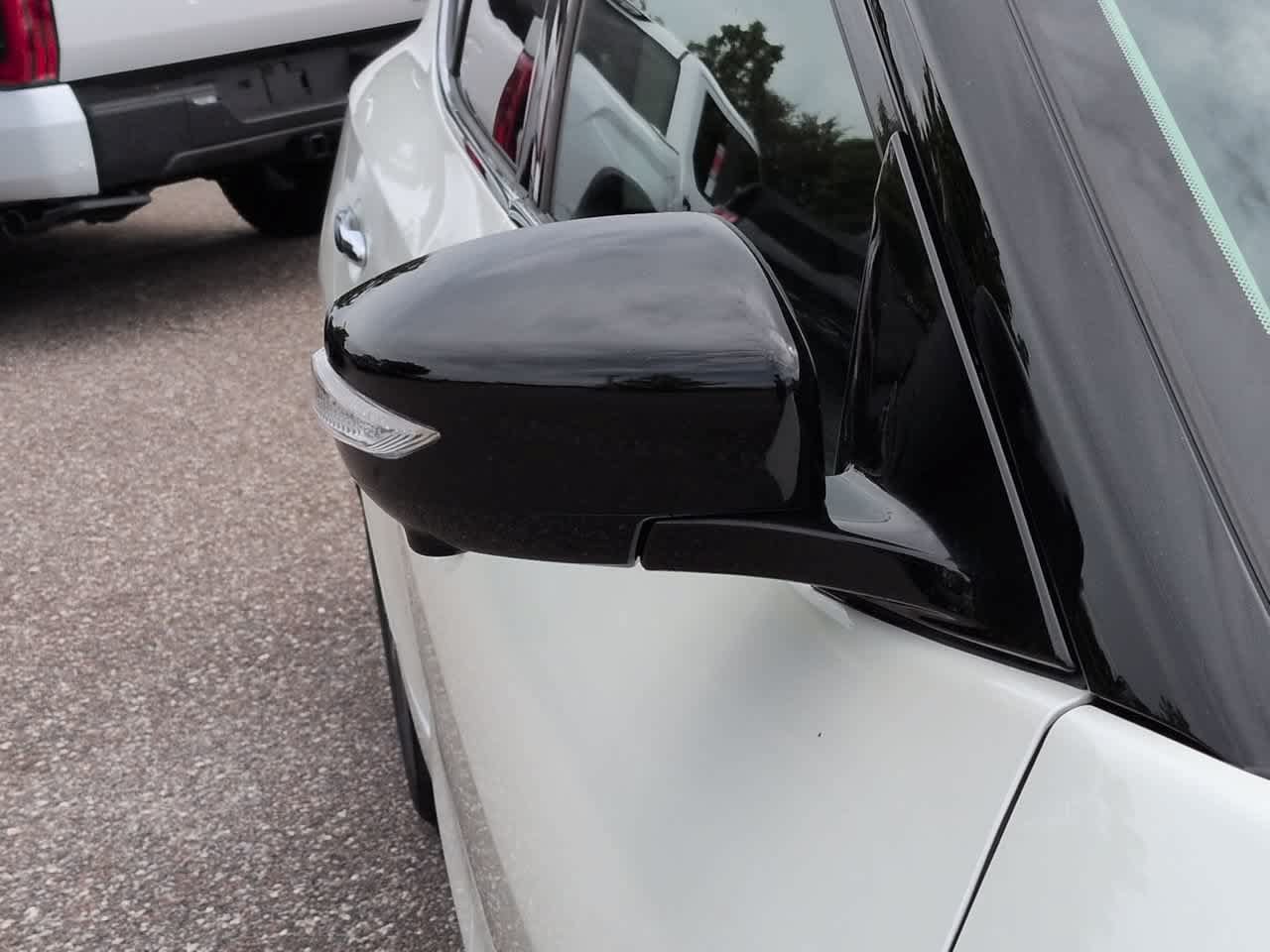 Used 2023 Nissan Maxima Platinum w/ Sport Mat Group FWD image 12
