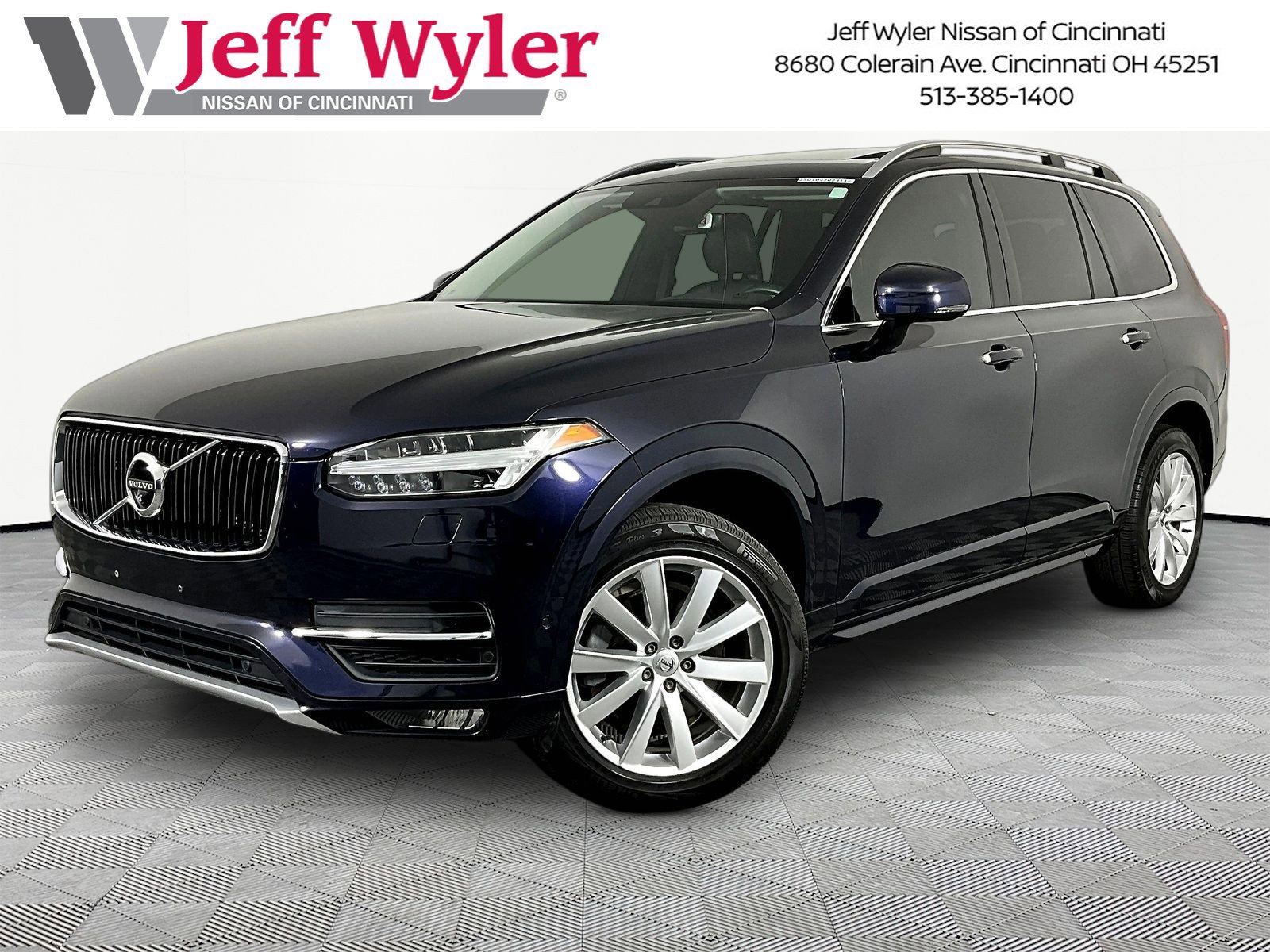 Used 2016 Volvo XC90 T6 Momentum AWD/4WD image 1