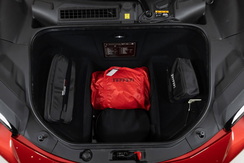Used 2024 Ferrari 296 GTS RWD image 28