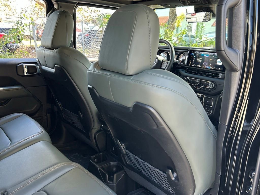 Used 2025 Jeep Gladiator Mojave image 44