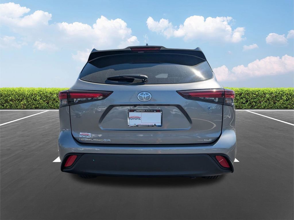 New 2026 Toyota Highlander XLE image 5