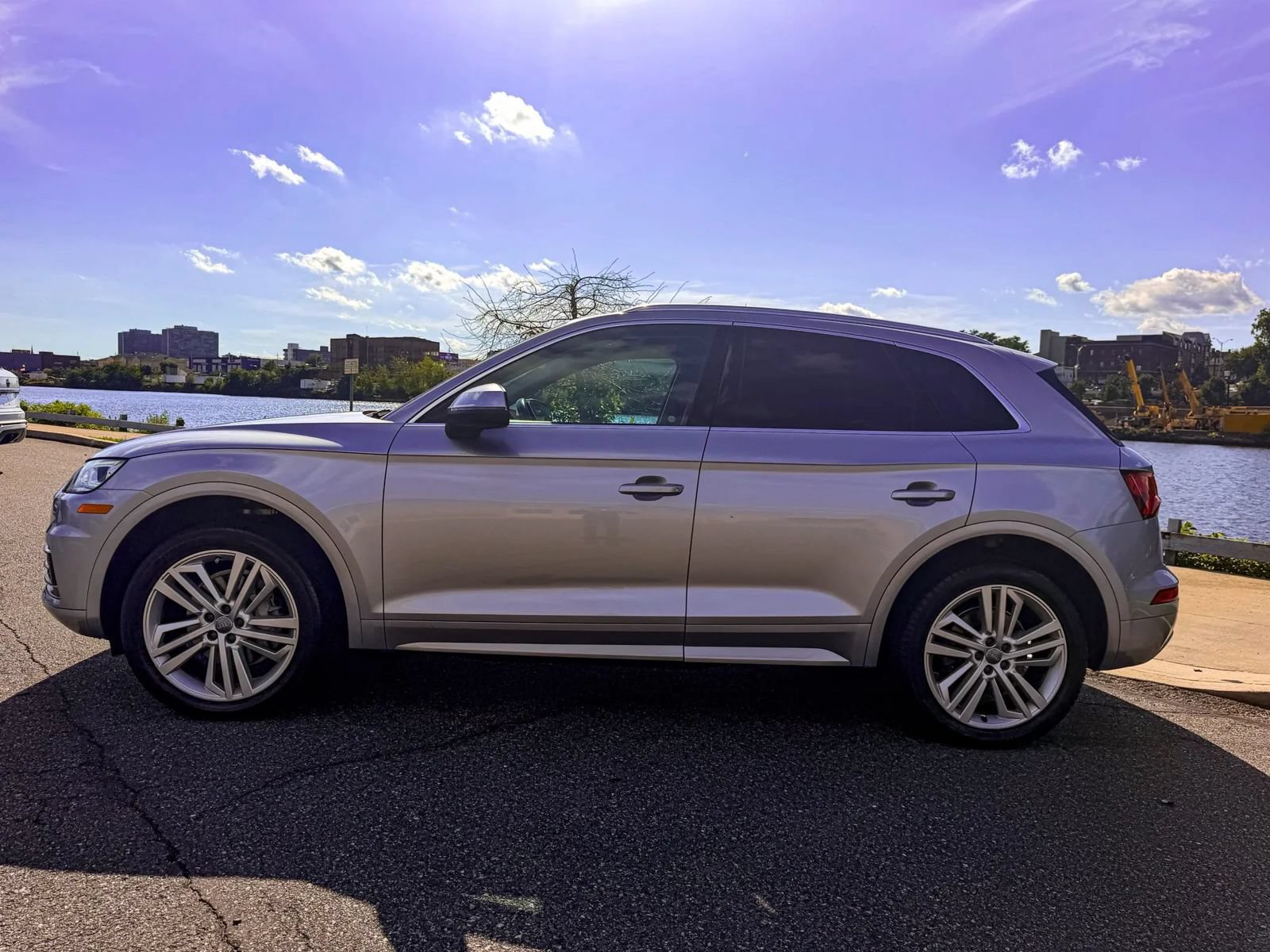 Used 2019 Audi Q5 2.0T Premium Plus w/ Premium Plus Package AWD/4WD image 8
