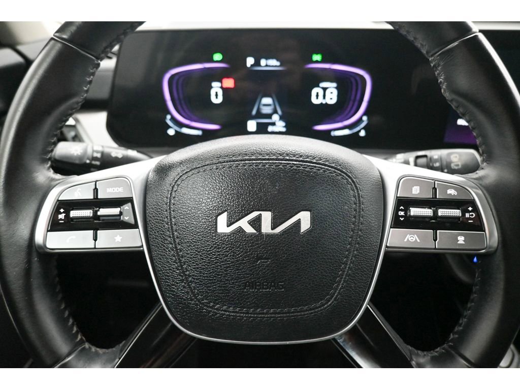 Certified 2024 Kia Telluride S image 33