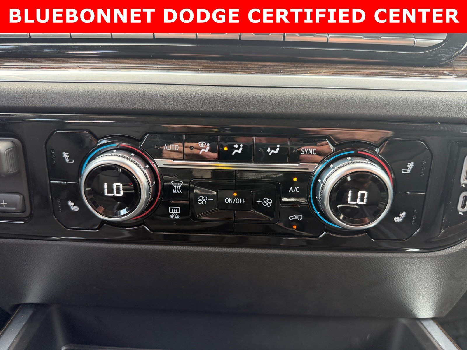 Used 2026 GMC Sierra 1500 Elevation w/ Elevation Premium Package AWD/4WD image 17