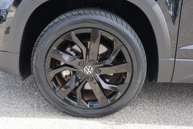 Certified 2022 Volkswagen Taos SE image 10