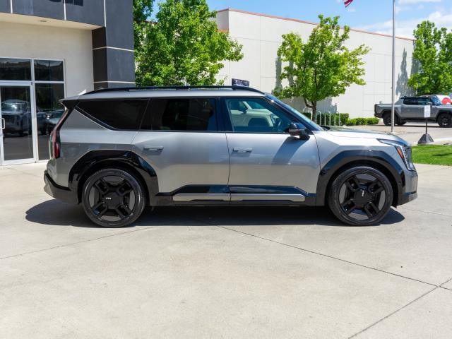 Certified 2024 Kia EV9 GT-Line AWD/4WD image 8