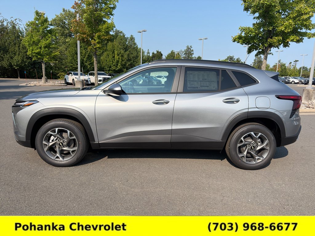 New 2026 Chevrolet Trax LT w/ Driver Confidence Package FWD image 4