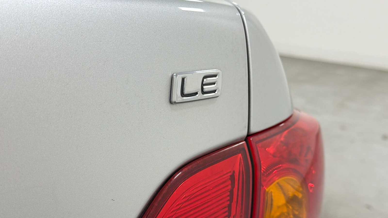 Used 2010 Toyota Corolla LE FWD image 26
