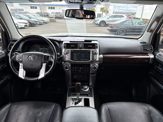 Used 2018 Toyota 4Runner SR5 image 28