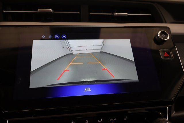 New 2027 Chevrolet Bolt LT w/ Comfort Package FWD image 24