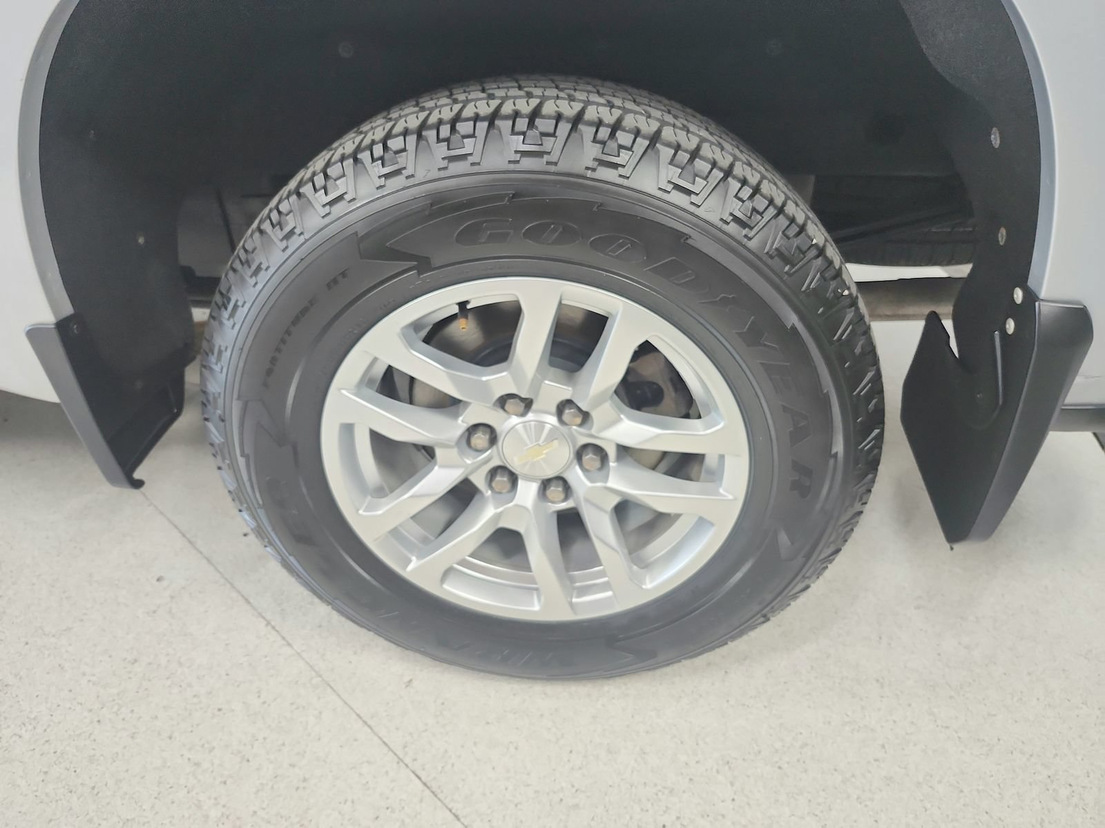 Used 2019 Chevrolet Silverado 1500 LT w/ All-Star Edition AWD/4WD image 40