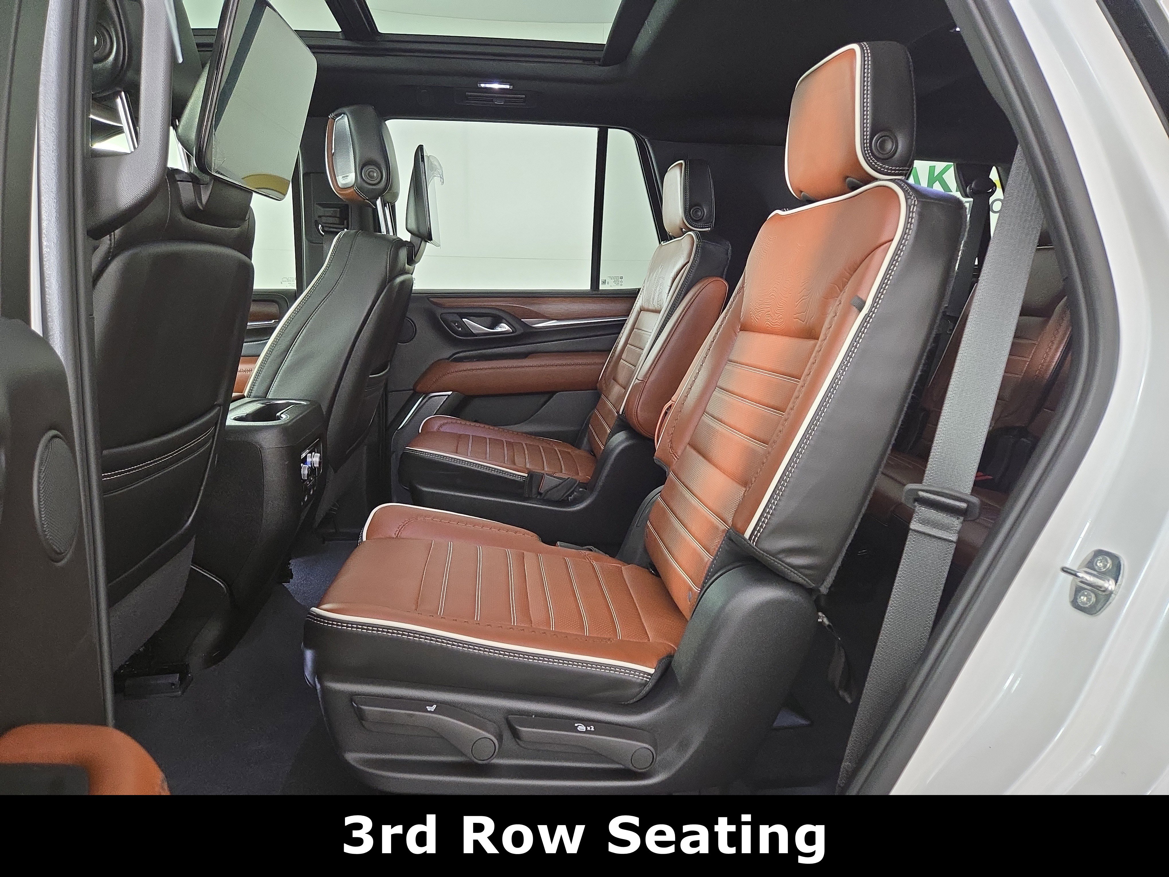 Used 2024 GMC Yukon Denali Ultimate image 13