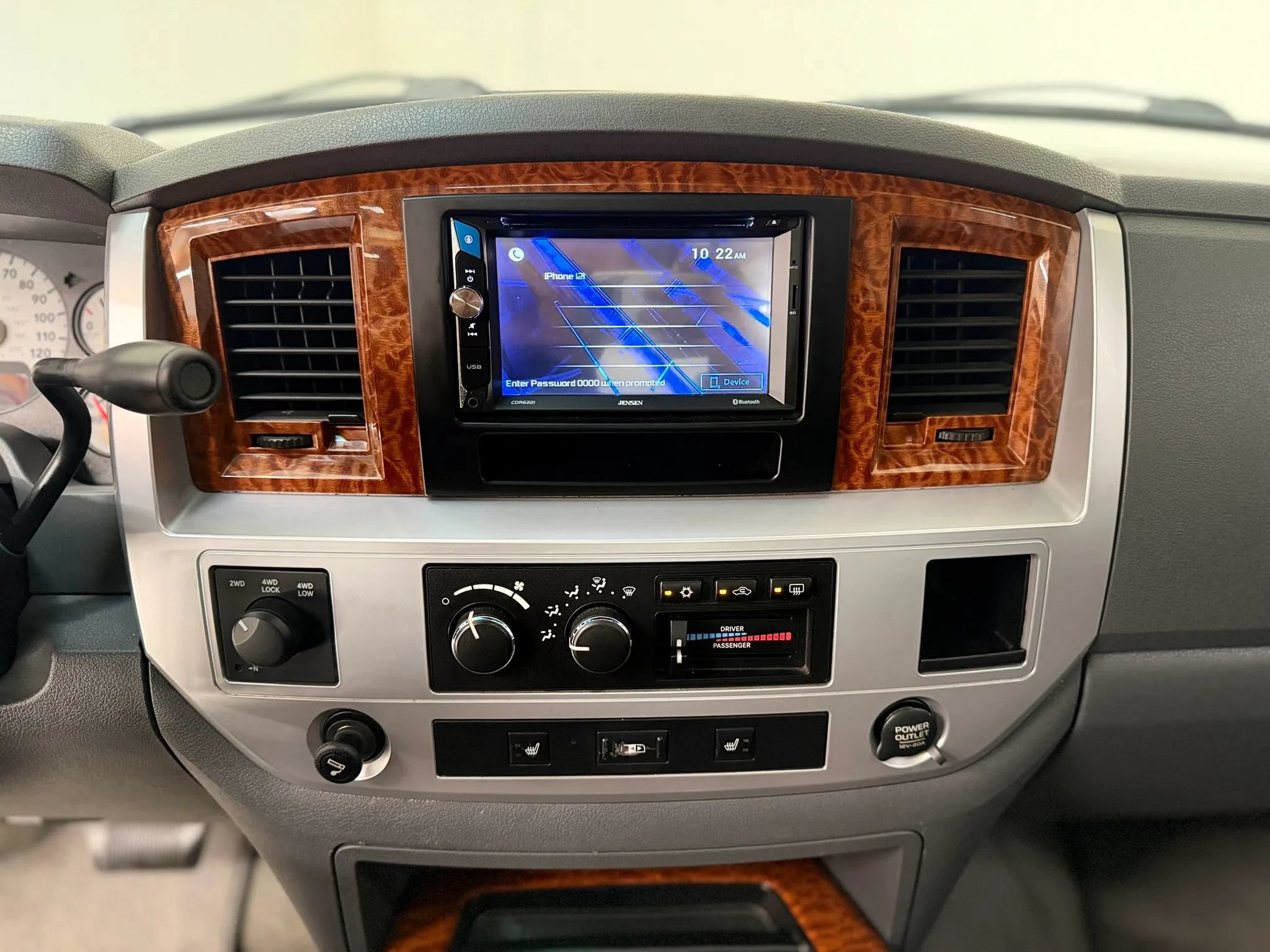 Used 2007 Dodge Ram 3500 Truck Laramie AWD/4WD image 19