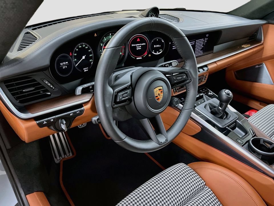 Certified 2023 Porsche 911 Sport Classic RWD image 4