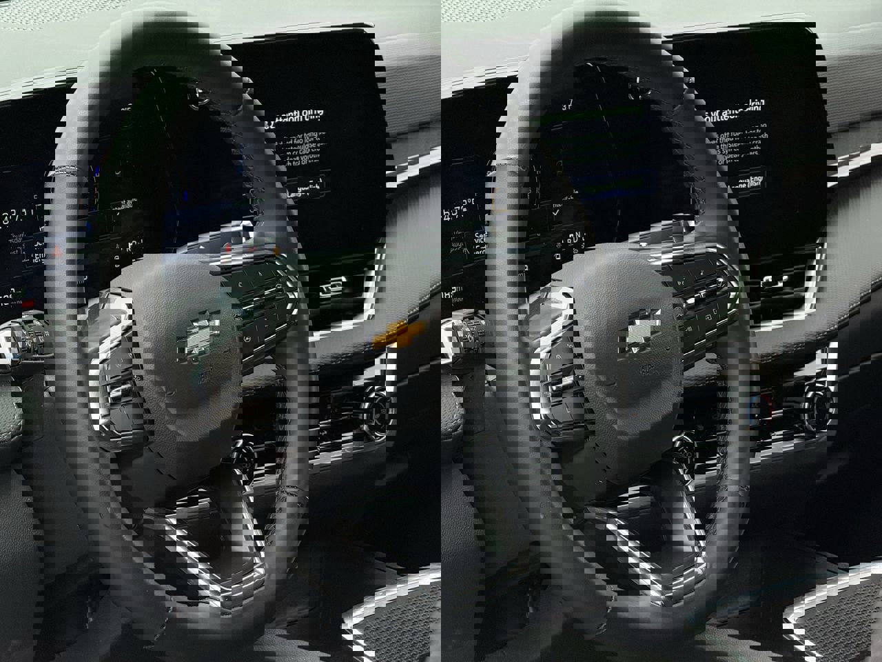 Certified 2025 Chevrolet Equinox LT image 12