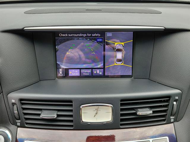 Used 2018 INFINITI Q70 Luxe w/ Sport Package RWD image 12