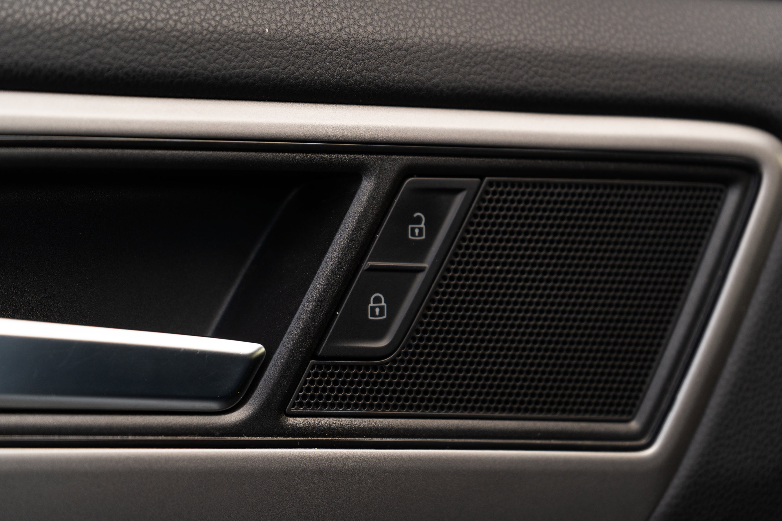 Used 2020 Volkswagen Atlas SE image 35