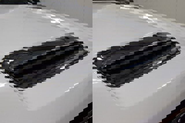 Used 2022 Chevrolet Silverado 2500 High Country w/ Safety Package II image 9