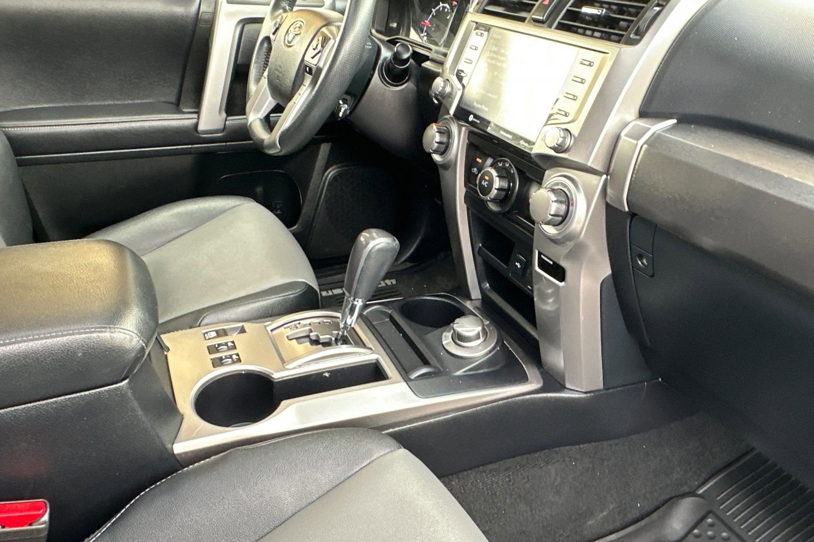 Used 2020 Toyota 4Runner SR5 Premium image 18