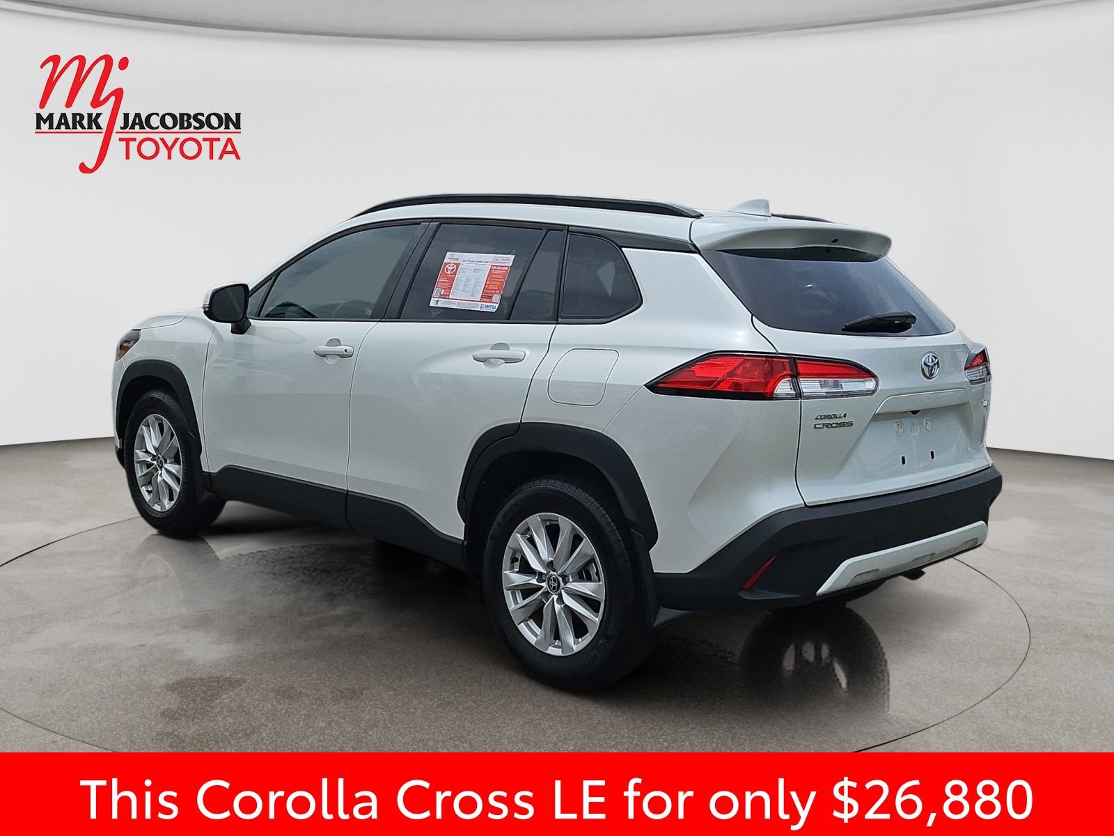 Used 2024 Toyota Corolla Cross LE w/ Moonroof Package FWD image 14