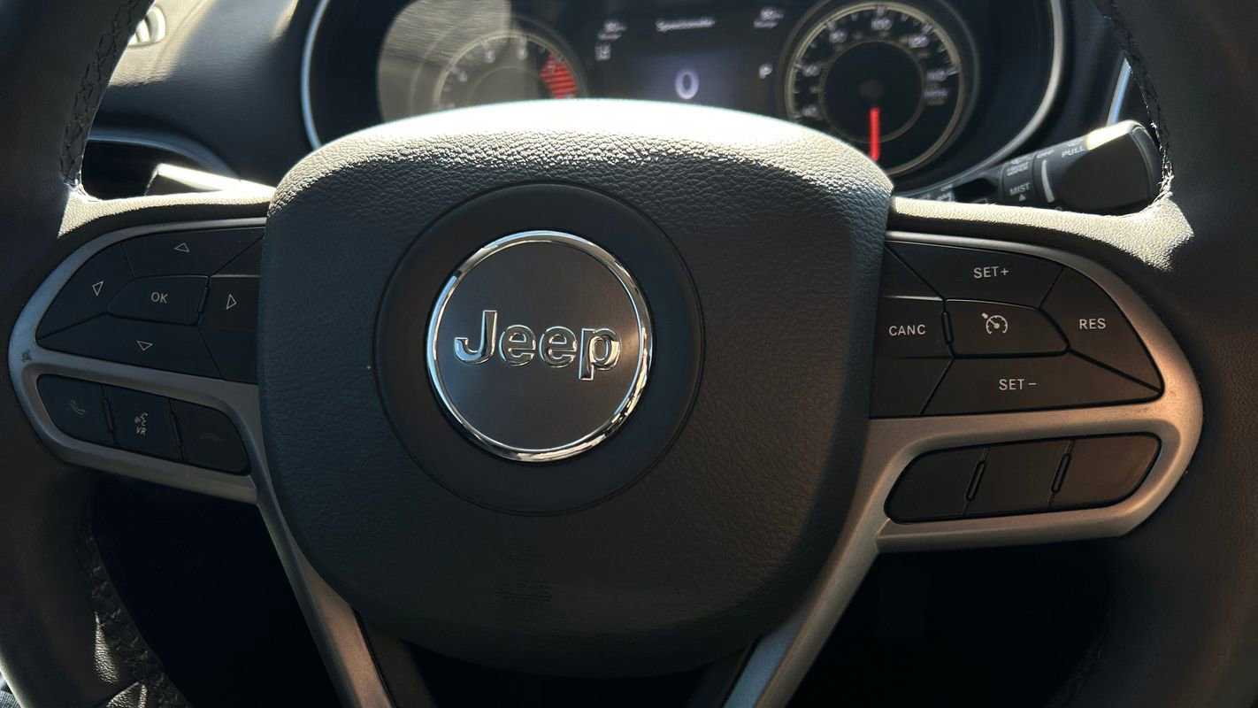 Used 2021 Jeep Cherokee Latitude Lux w/ Comfort/Convenience Group image 31