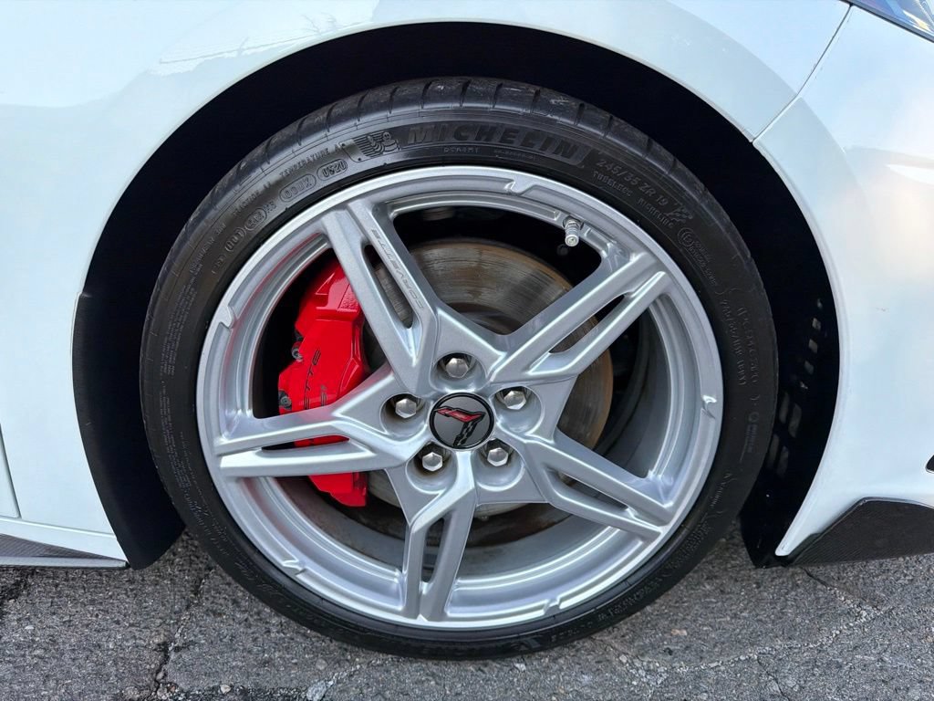 Used 2020 Chevrolet Corvette w/ Z51 Performance Package w/ 3LT Preferred Equipment Group RWD image 9